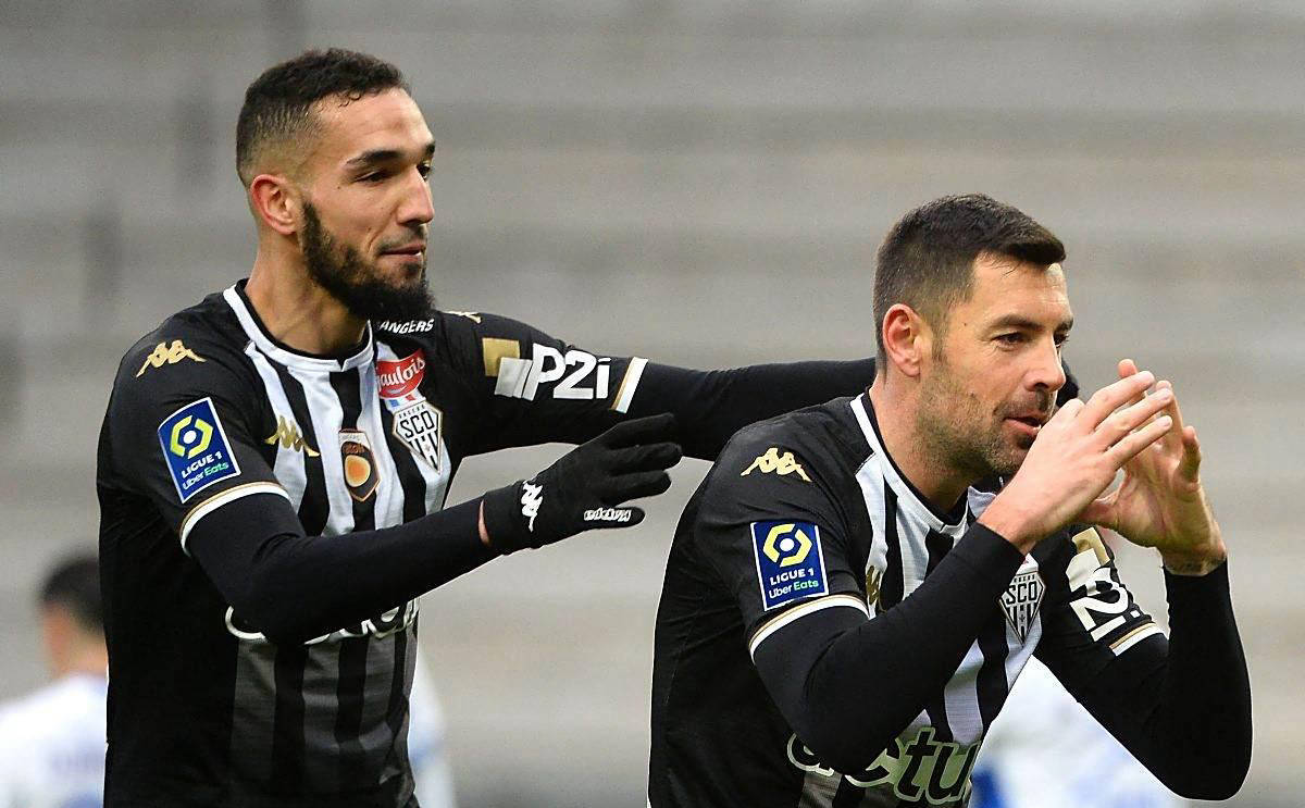 包含里昂战胜昂热,主场取胜领跑积分榜的词条 包含里昂战胜昂热,主场取胜领跑积分榜的词条