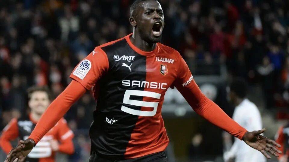 包含里昂战胜昂热,主场取胜领跑积分榜的词条 包含里昂战胜昂热,主场取胜领跑积分榜的词条