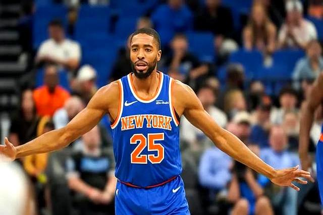 包含尼克斯队遗憾负于公牛，泰勒表现抢眼的词条