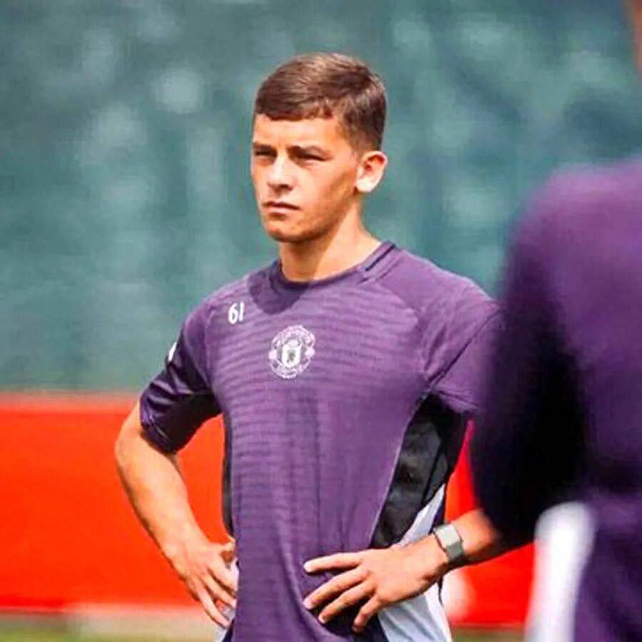 佛罗伦萨青训球员崭露头角,成为关注焦点的简单介绍 佛罗伦萨青训球员崭露头角,成为关注焦点的简单介绍