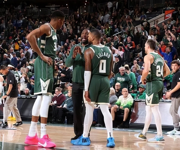 包含四川队碾压上海队，利拉德扛起全队的词条