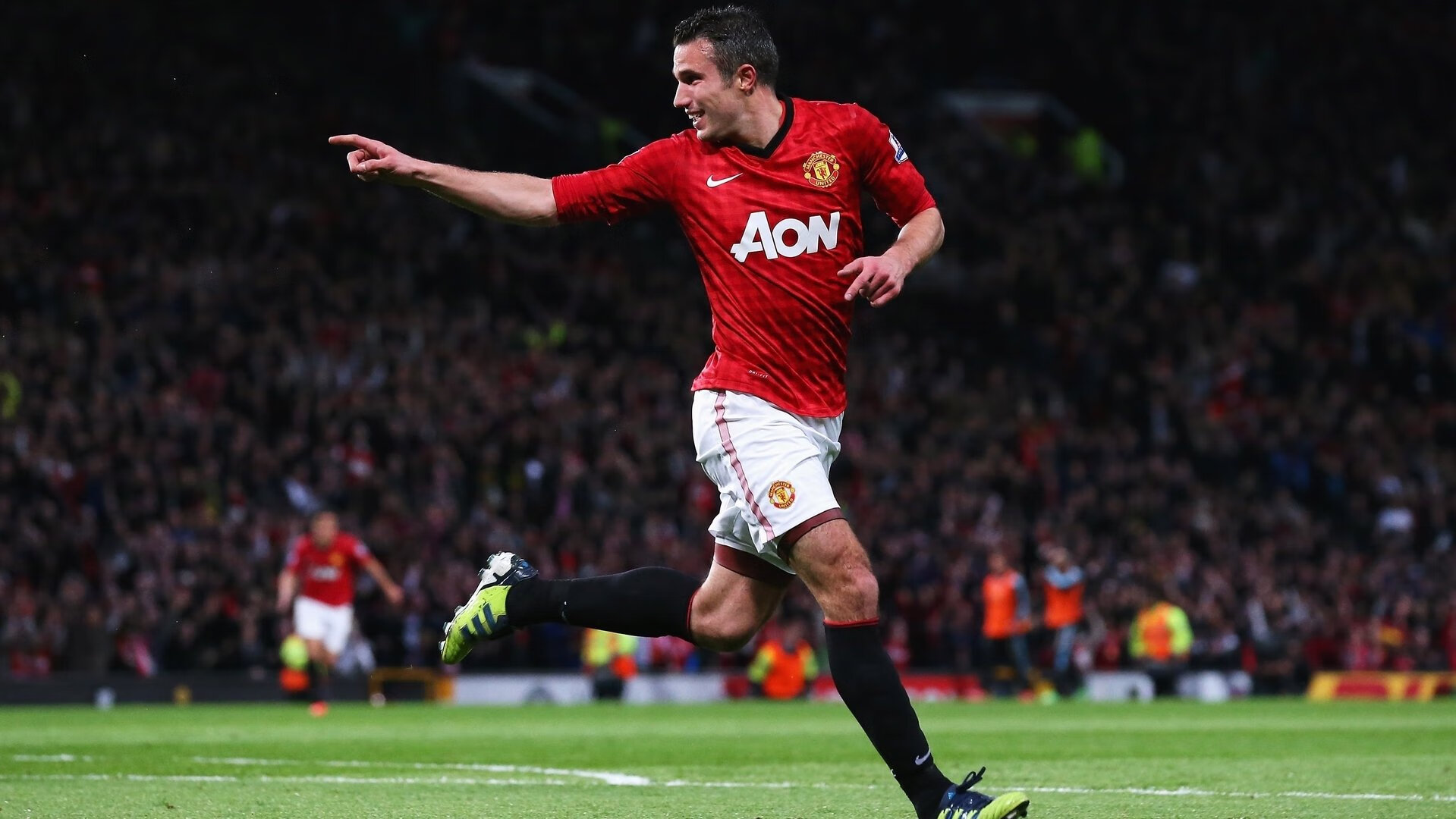 德罗赞攻防两端统治全场，马刺末节奇迹翻盘新疆