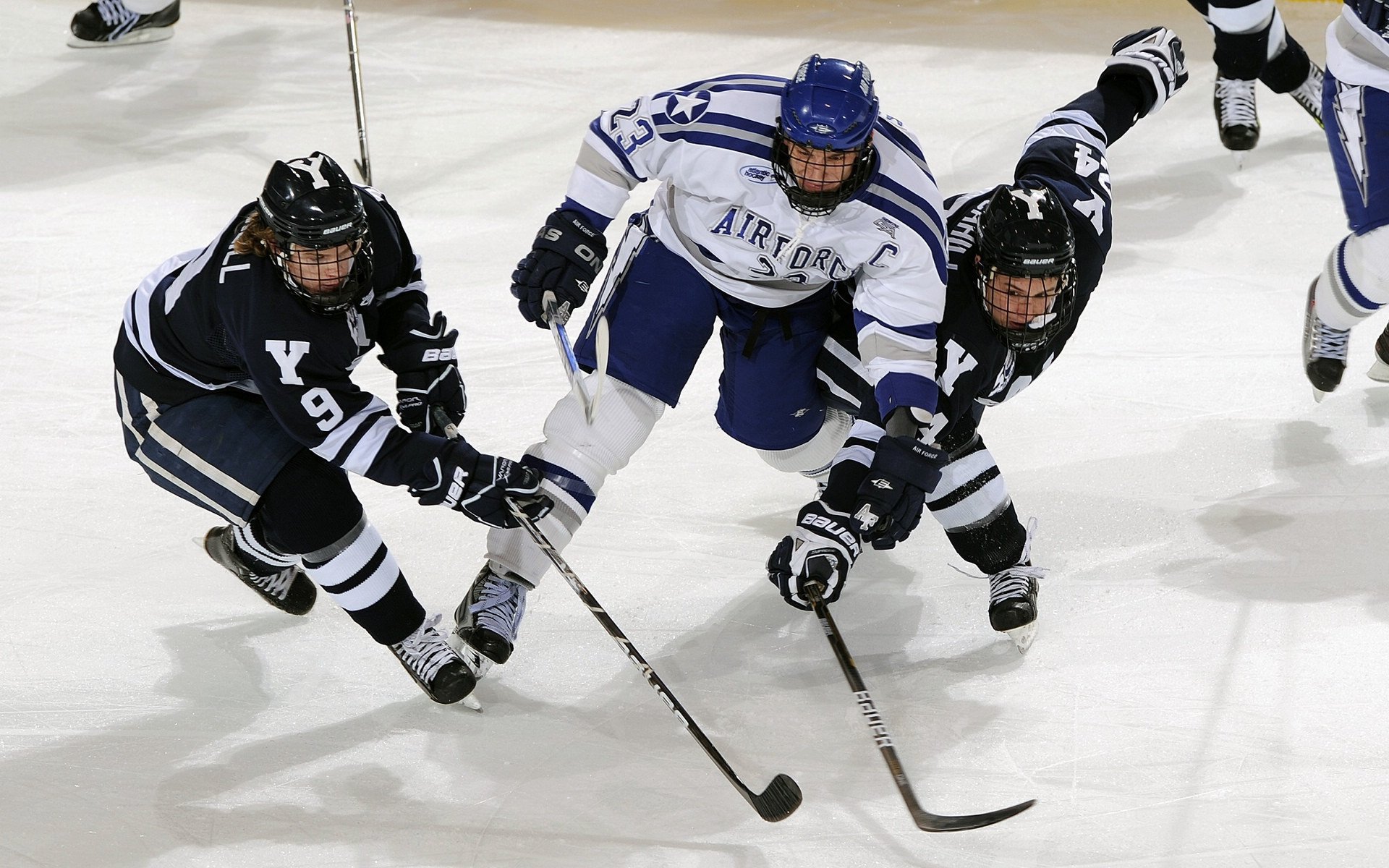 塞维利亚式碾压，马丁内利如何成为撕裂加拿大防线的关键先生